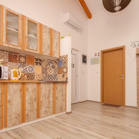 Miramare Appartement Pomer Buitenkant foto