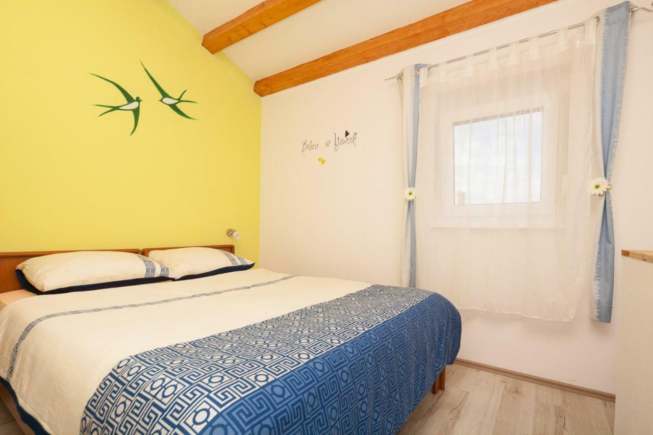 Miramare Appartement Pomer Buitenkant foto
